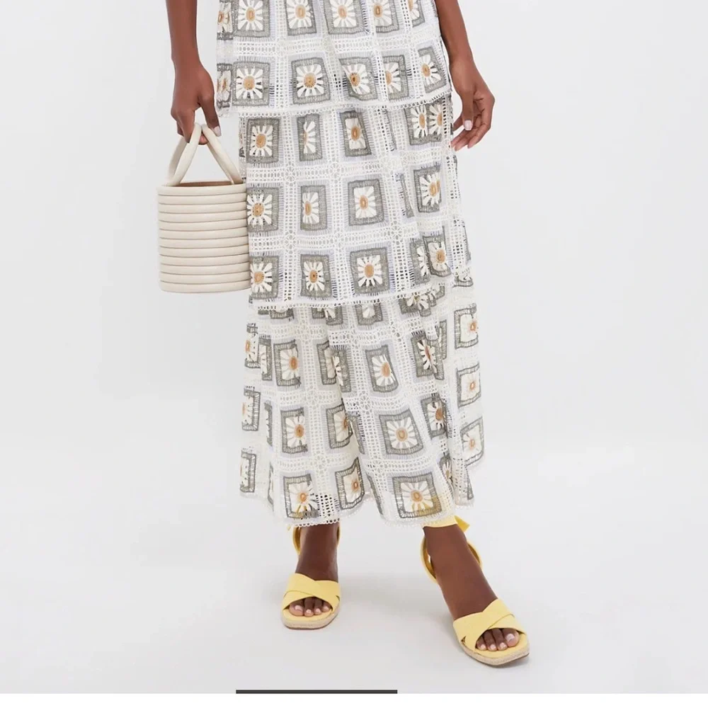 Tuckernuck chic yellow
